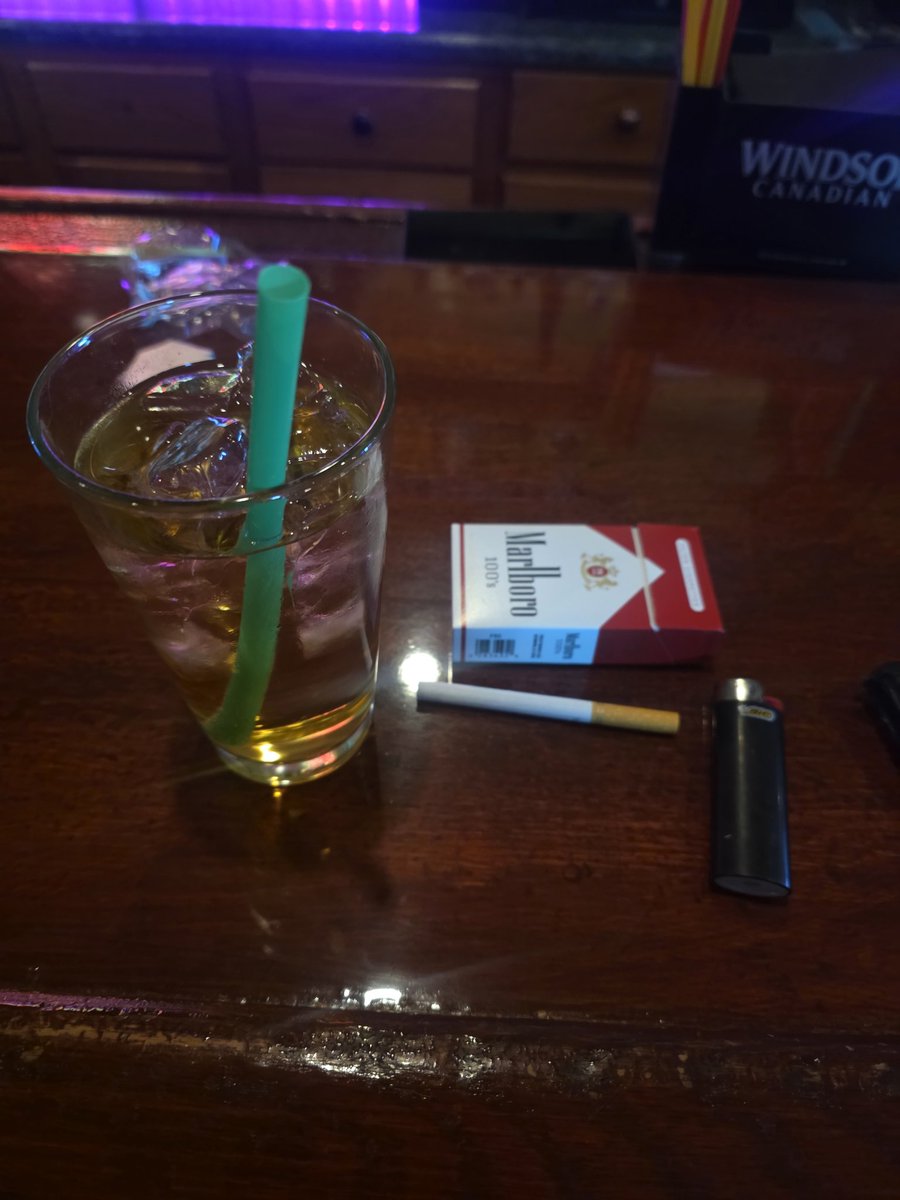 thebertoguy's tweet photo. Early bird gets the worm or whatever but nothing like coming to the bar at 6am lol https://t.co/gmGlZ3sLrS