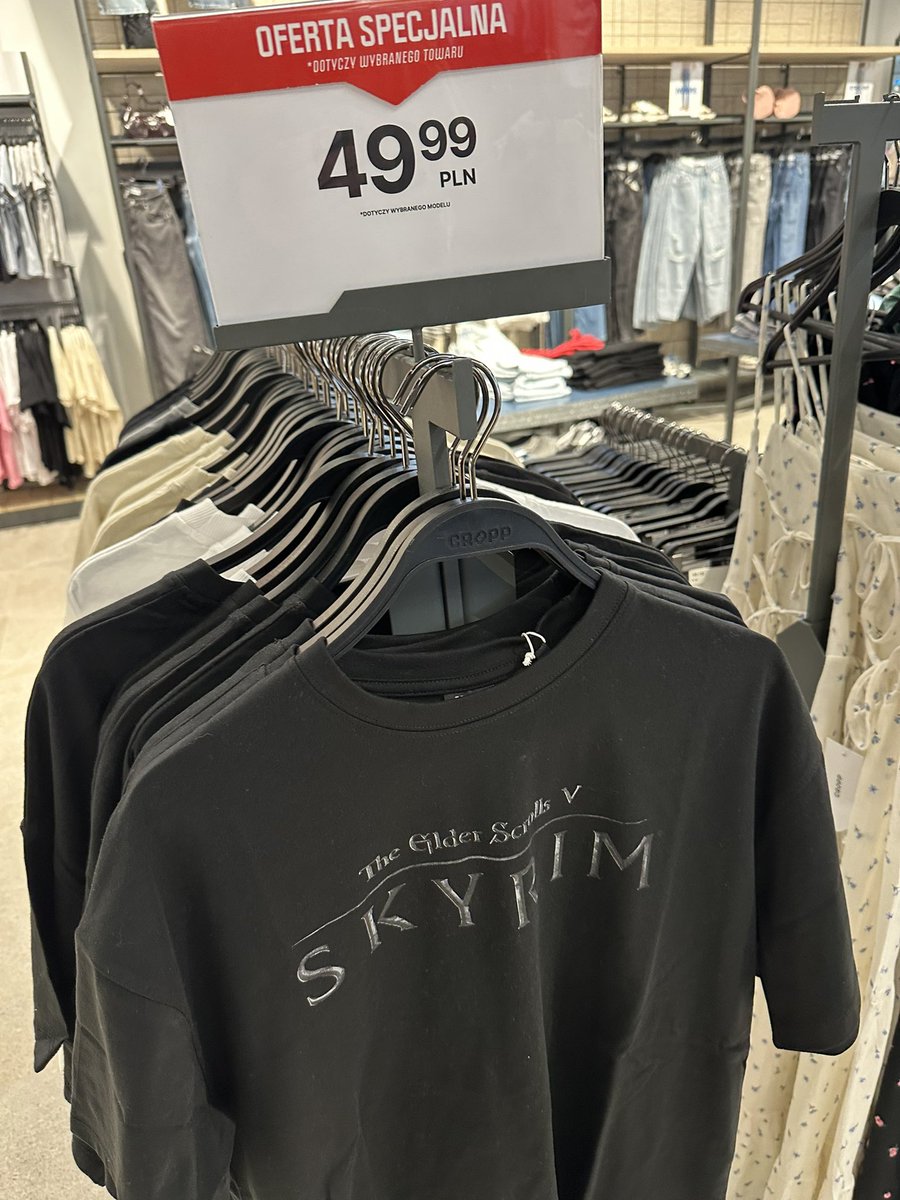 Padnięty tweet media