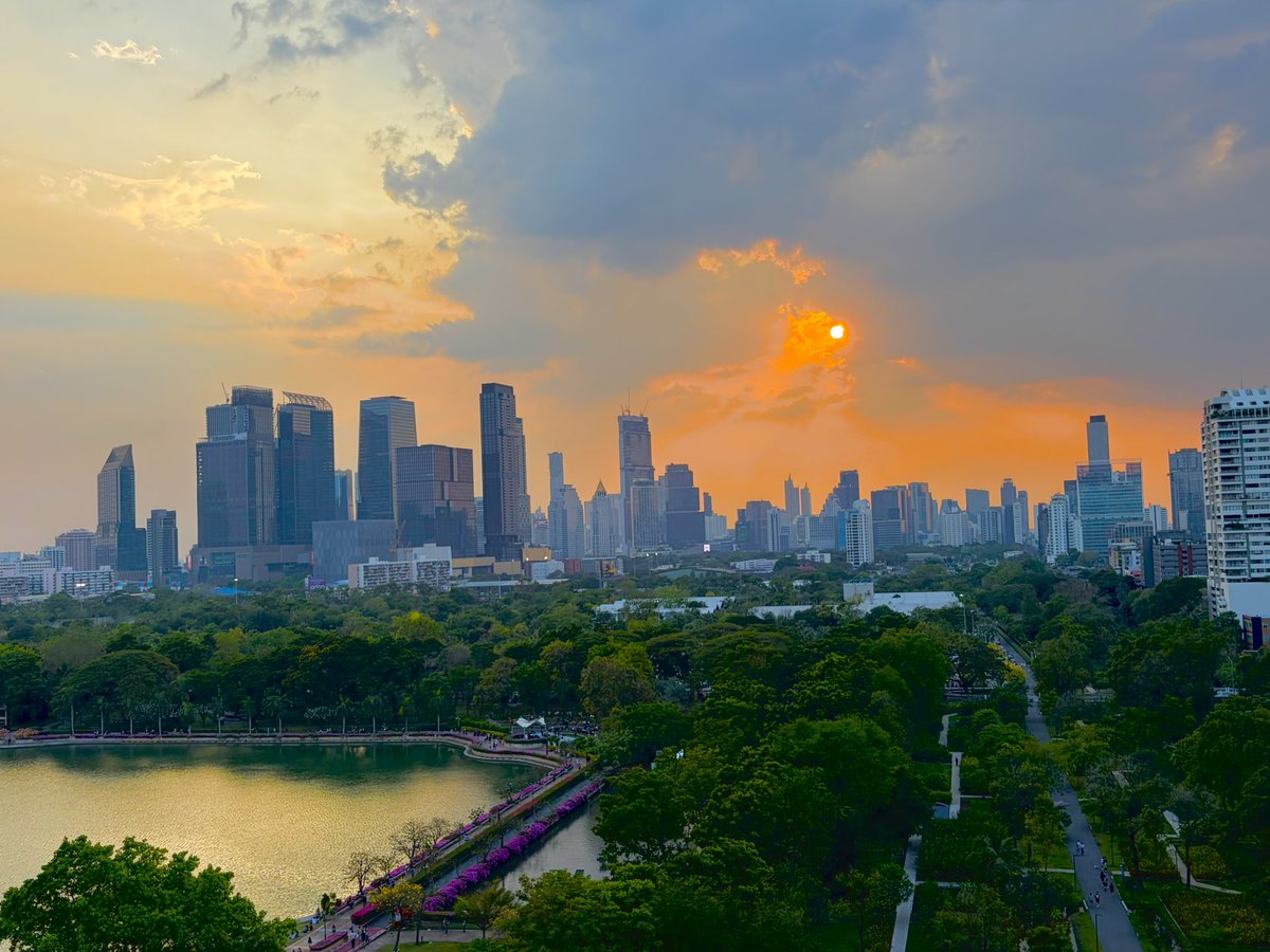 Mark A. Thomson tweet media