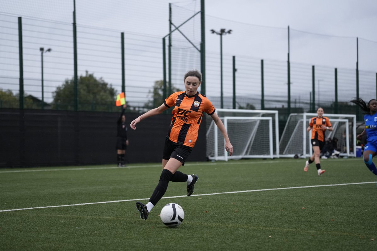 London Bees 🐝 tweet media