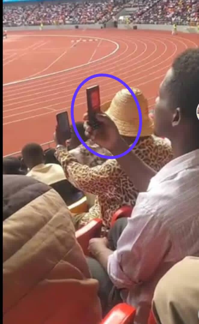 Apuuli BK😎 tweet media