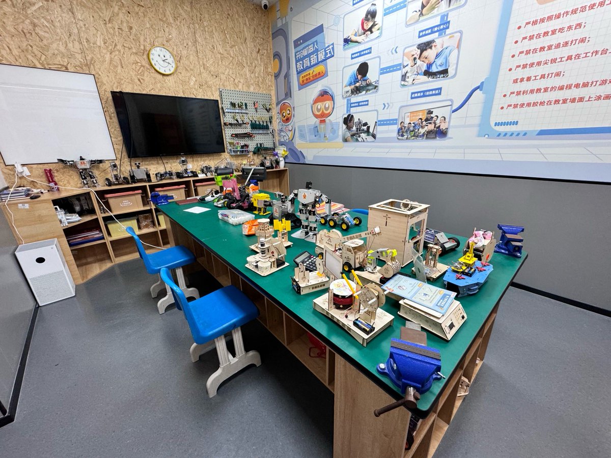 Clare Johnson tweet media