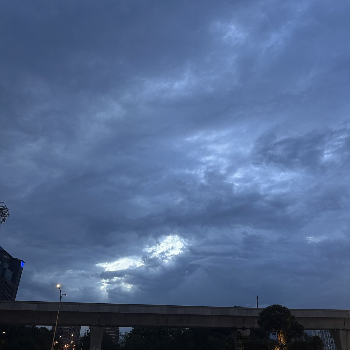 SimpleSacrifice tweet media