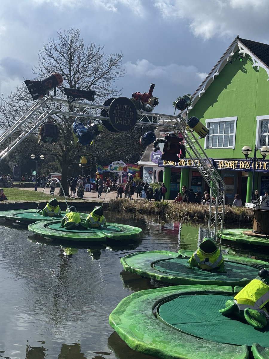 Talking Towers tweet media