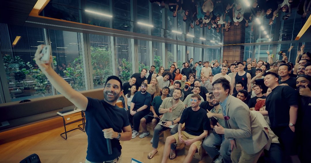 • RJ • tweet media