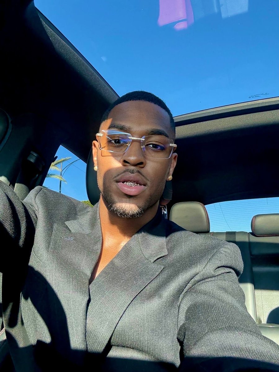 𝗡𝗢𝗠𝗘♠️♠️ tweet media