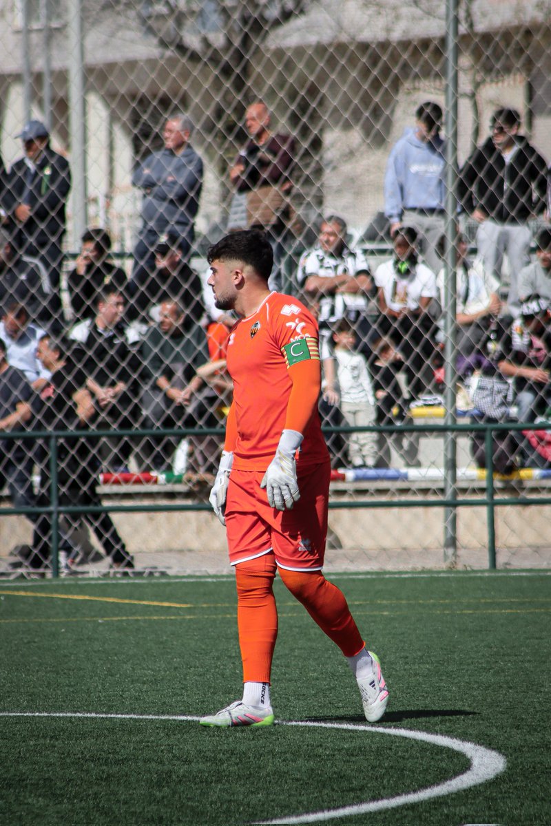 CDCS_Academy's tweet photo. 34' (1-0) VAYA PIE DE SERGI TORNEEEEER

DETUVO UN MANO A MANO CON LA PIERNA PARA EVITAR EL EMPATE

#CastellónSantAndreu 
#PPO👂 https://t.co/rtp288gZ4S
