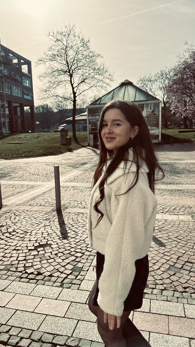 Yelyzaveta tweet media