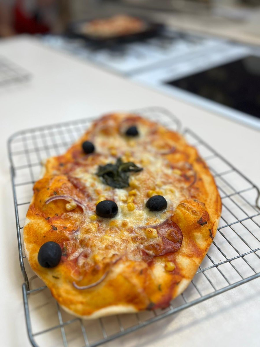 kesacademy's tweet image. Ready, Steady, Cook 👩‍🍳 
House Cooking 
Make, design and cook your own pizza 🍕 
So many great efforts 👏👏
#topwork