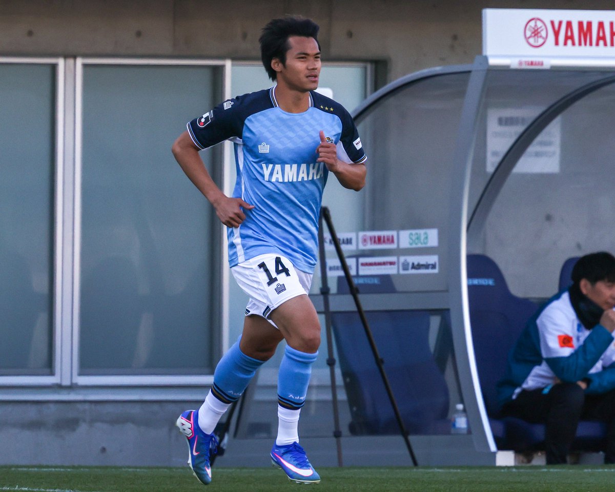 ju_t_m's tweet photo. Jリーグデビュー✨
#ジュビロ磐田
#jubilo
#ポラメートアーウィライ https://t.co/dURlebko0Y
