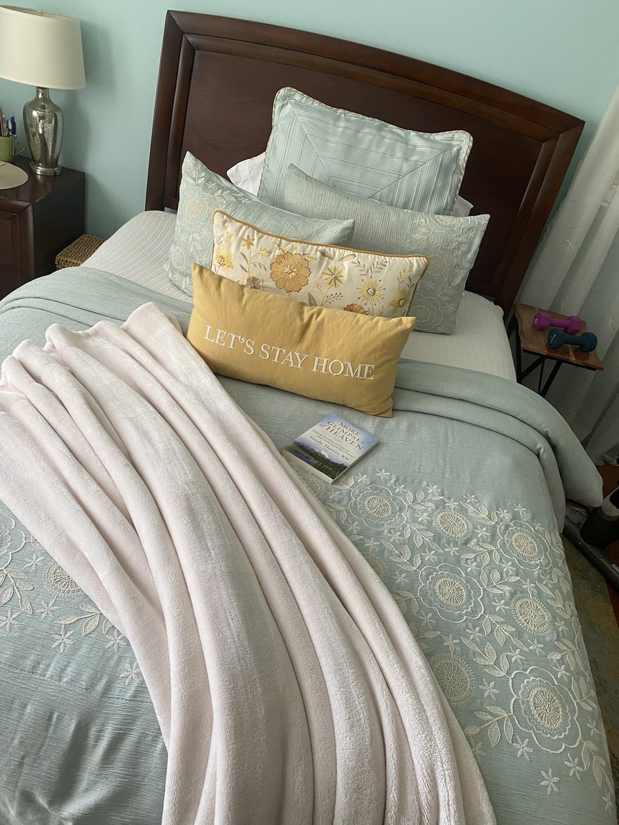 monroeavepro's tweet photo. Before &amp; After🛏️ 
☀️☀️☀️☀️
#mapmaids
#atlanta 
#bestresidentialcleaning
#maidservice https://t.co/aKizXhYfc2