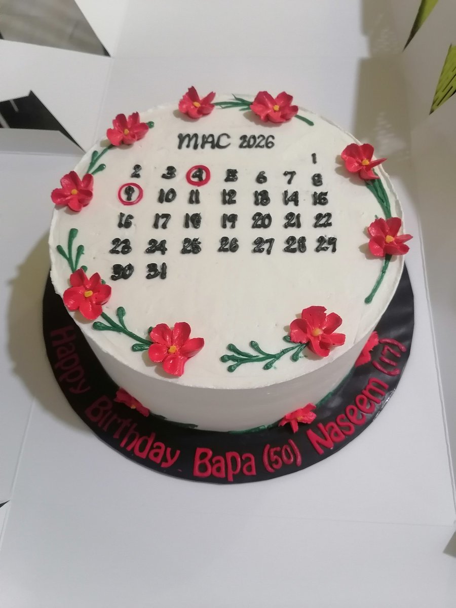 V Blocky tweet media