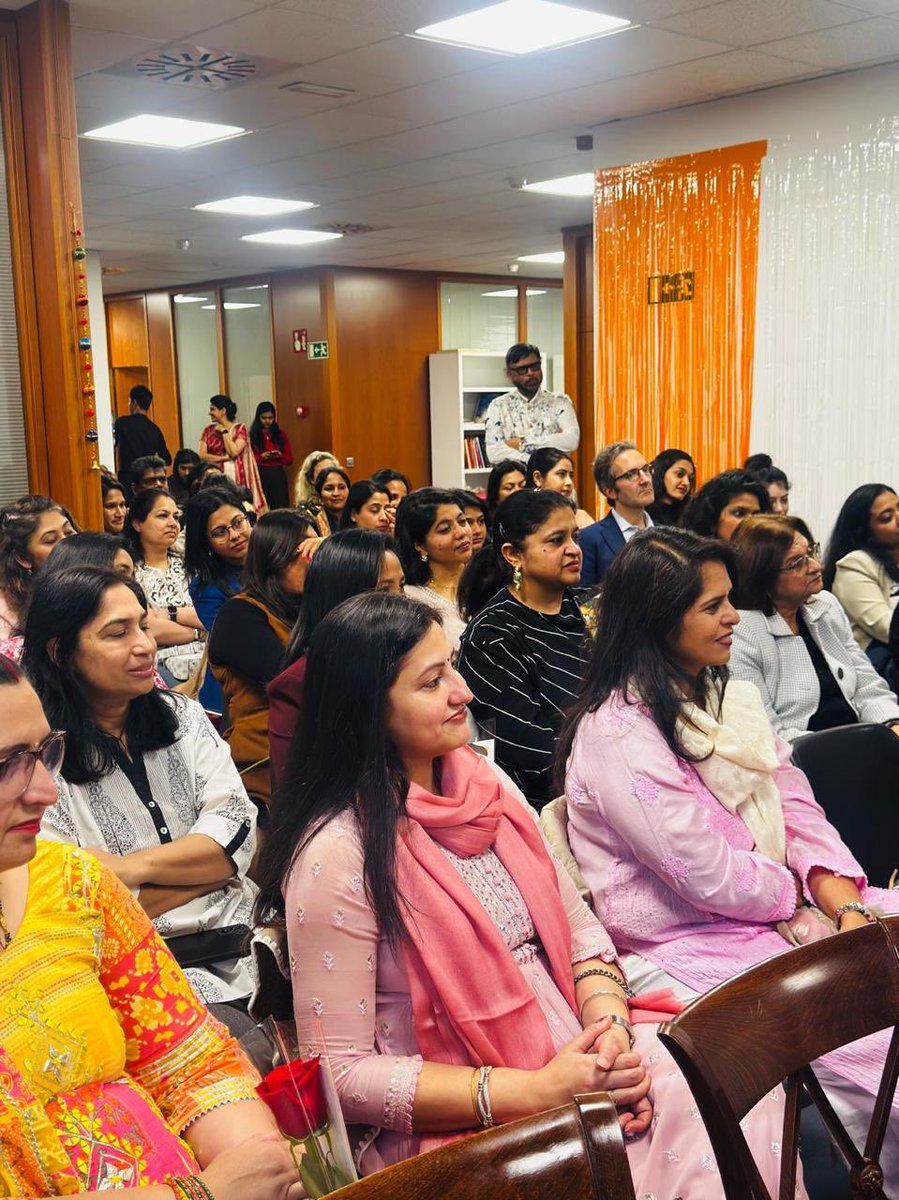 India in Spain tweet media