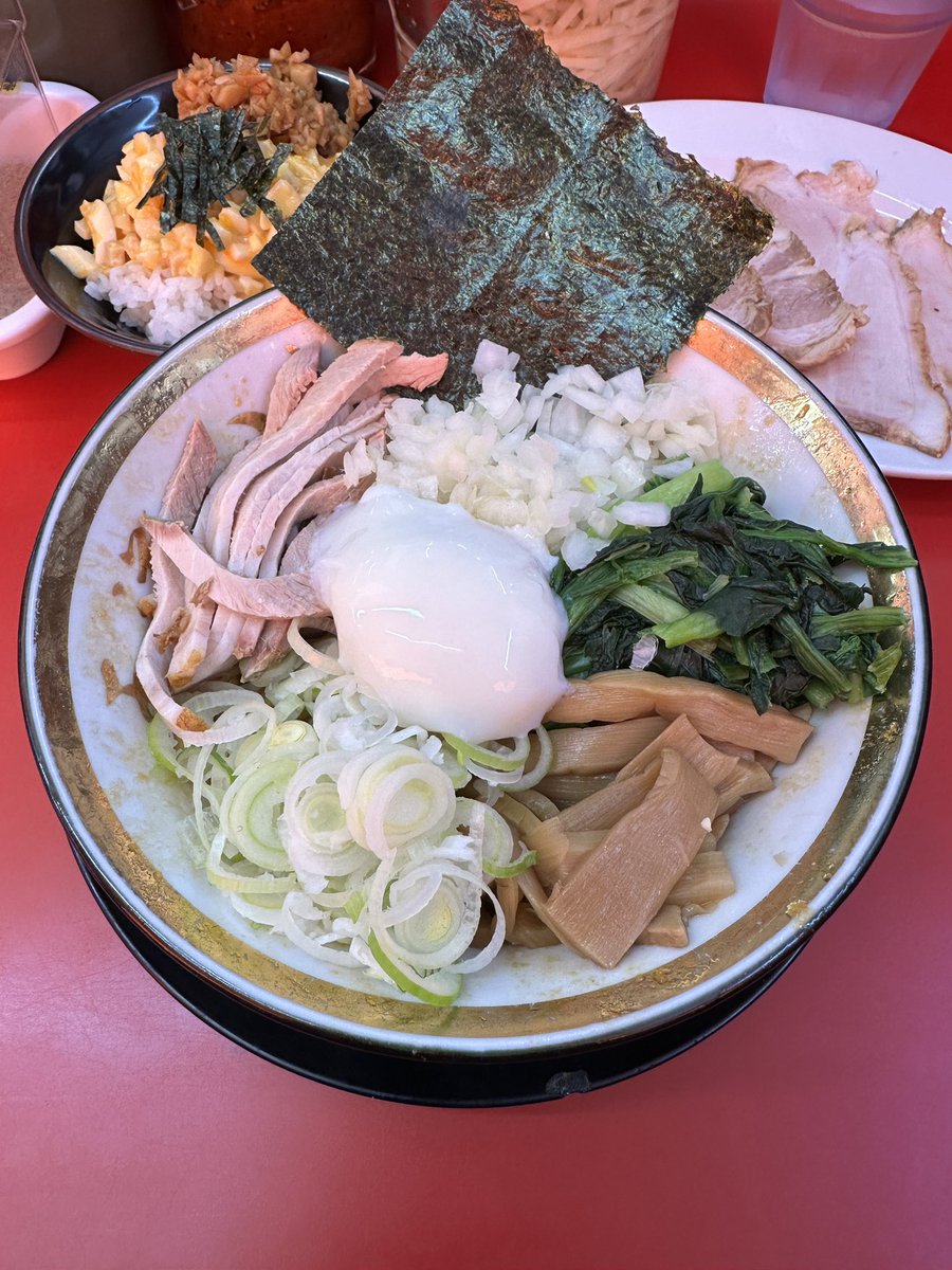 最近のラインナップ4🍜🍜🍜🍜

⑬中華料理 大宝

⑭天虎

⑮ラーメン杉田家 千葉祐光店

⑯家系ラーメン 王道いしい