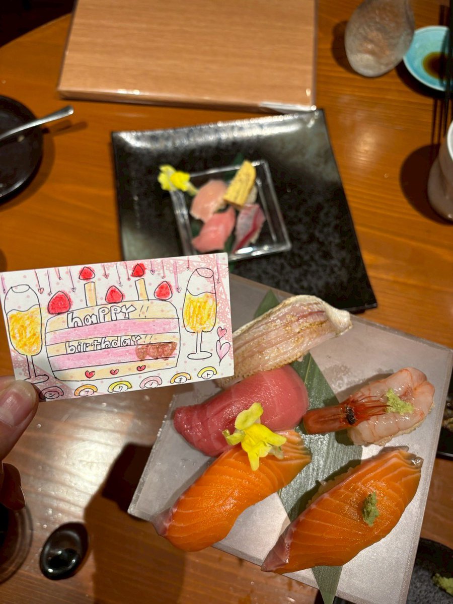 y_snoopy_sol's tweet photo. 料理もお酒もミスチルも最高でした！！！！
オーナー様のお心遣いにも感謝！！
最高の誕生日でした😋
#金沢 #シフクノオト　#シフクノオト金沢寿司Dining https://t.co/3UGVmCcsmF