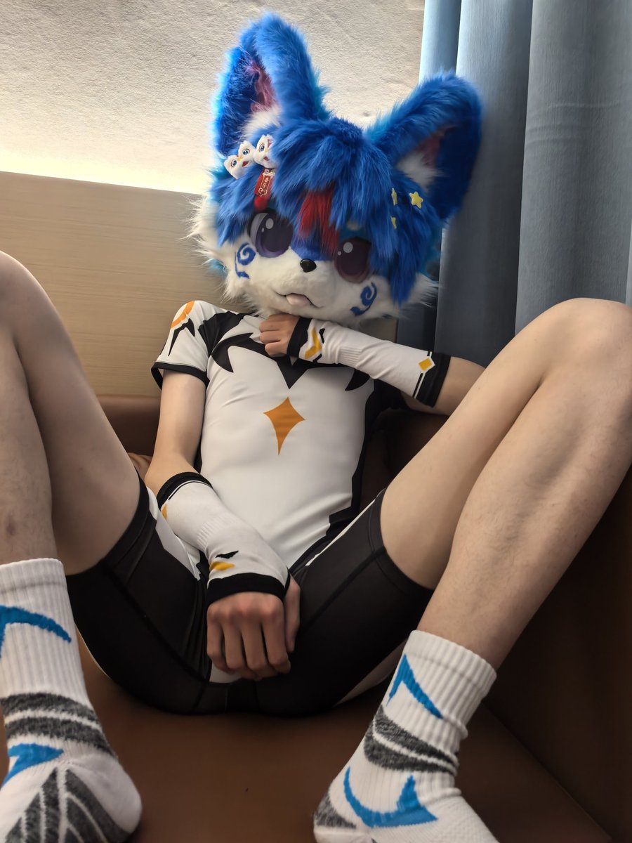 weiwei末 tweet media