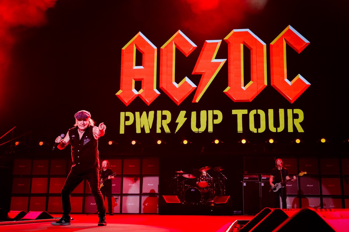 AC/DC tweet media
