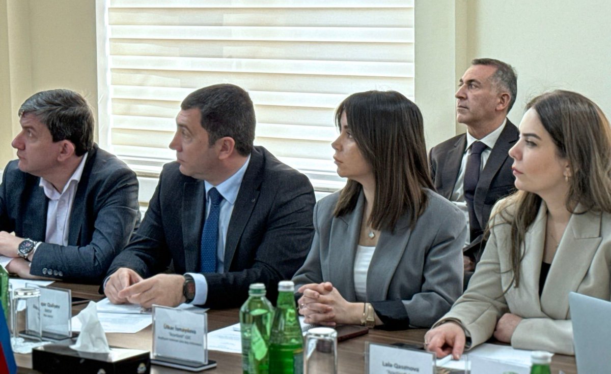 istehlakEkspert's tweet image. İstehlak Mallarının Ekspertizası Mərkəzində “Qiymətli metallar və qiymətli daşlar” üzrə Texniki Komitənin növbəti iclası keçirilib.
Ətraflı:ekspertiza.az/post/tk36-iclas

#Antiinhisar #İMEM #Azstand #AzərGold