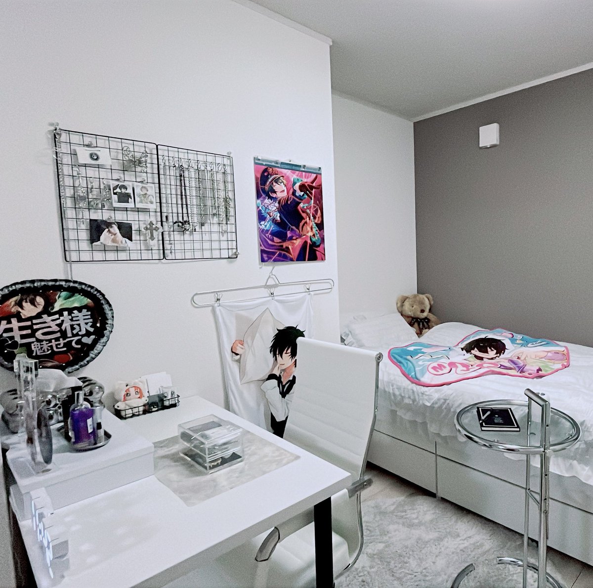 _charme44's tweet photo. 引っ越すのでマイオタクルームを晒す https://t.co/X52w2EqfEq