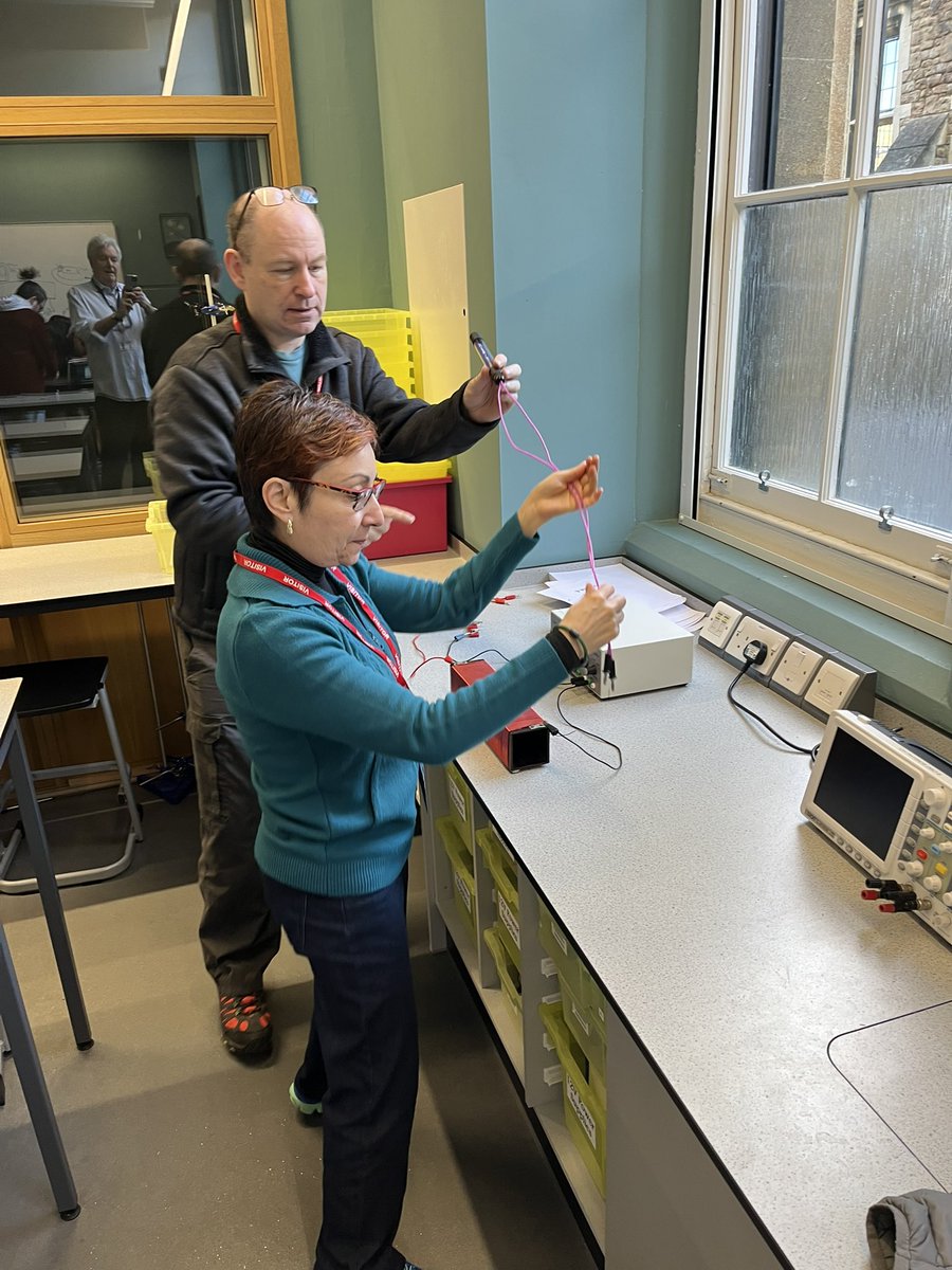 STHphysicsSKE tweet media