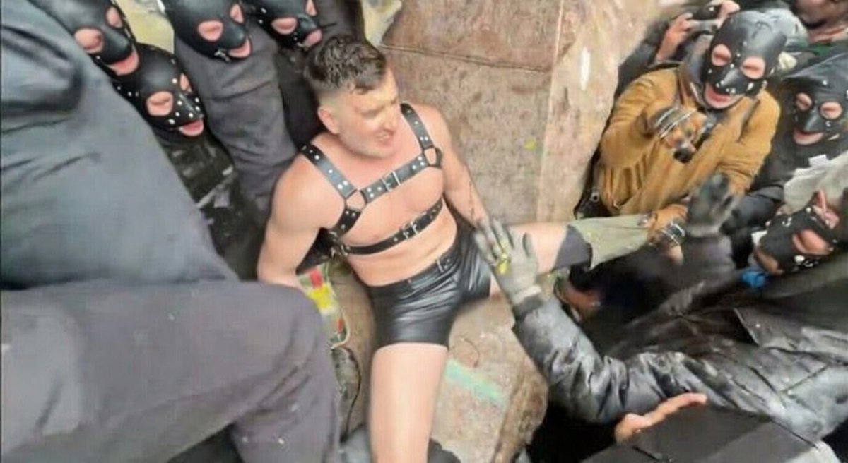 Cubantheman's tweet photo. @GenXGirl1994 Was quite obvious he is a deviant judging by the way he spread his legs when surrounded by strong black men https://t.co/zBUrFQLke0