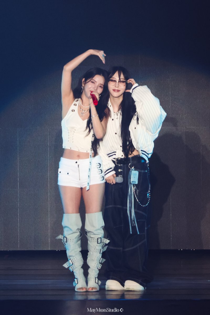 260314 KWONDER

🫶🏻

#마마무플러스 #솔라 #문별
#MAMAMOOPLUS #SOLAR #MOONBYUL