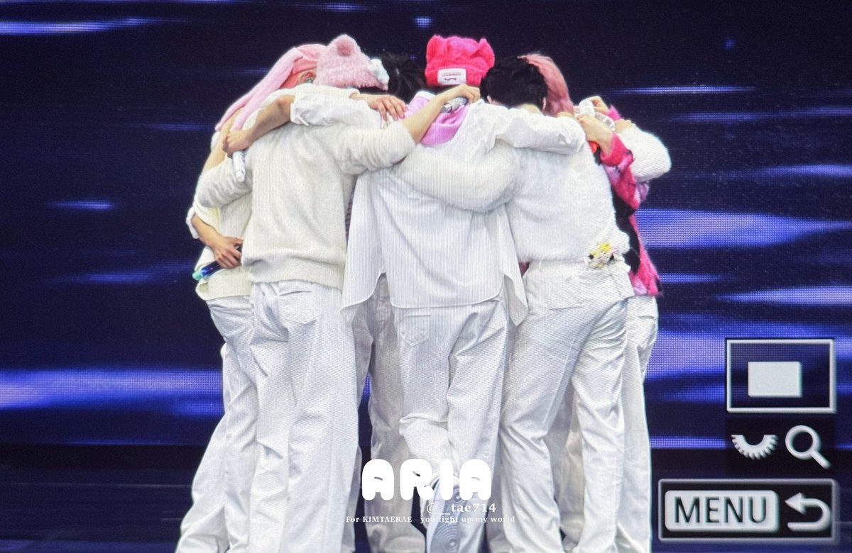 𝐑𝐚𝐝𝐢𝐚𝐧𝐭 tweet media
