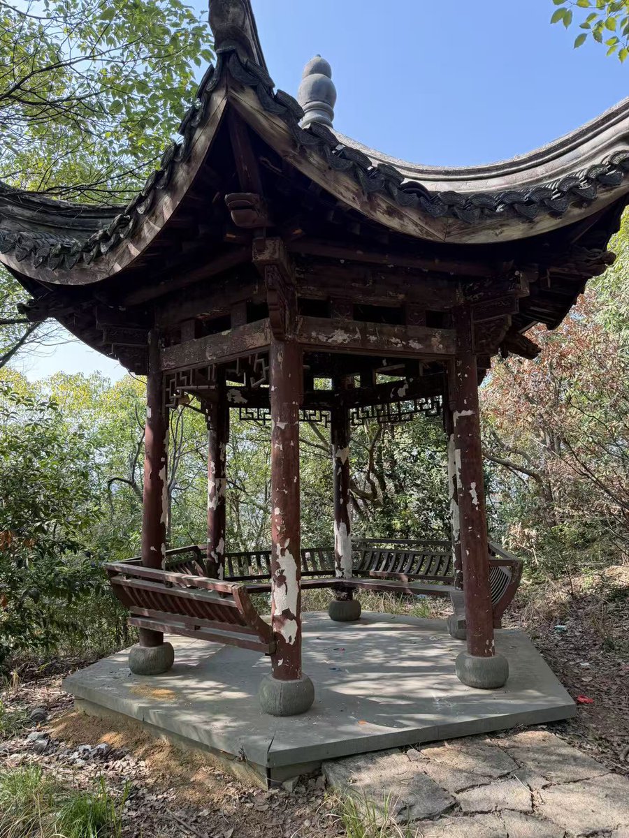 sam25382's tweet photo. 发着烧去踩点，发现适合天体野裸的好地方，有木有下次组队一起去 #杭州 #天体 #野裸 https://t.co/5qRBVanEzI