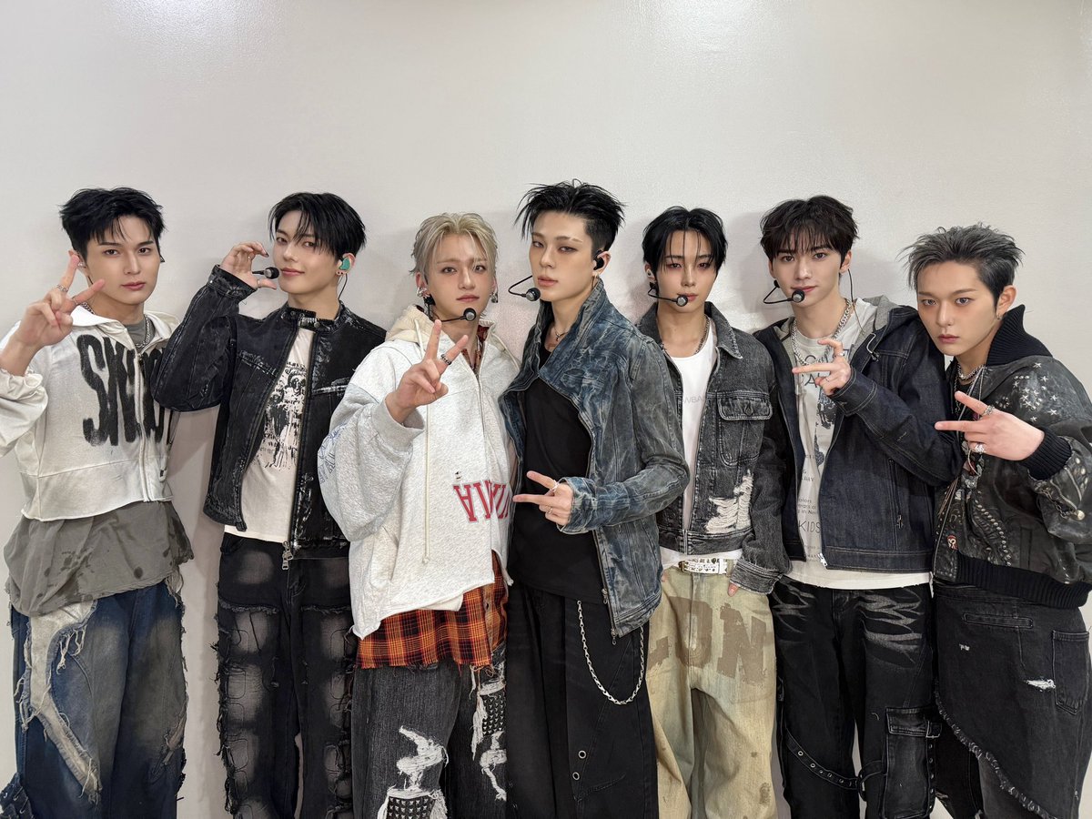 WHIB(휘브) tweet media