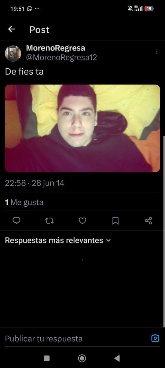 vanchifernandez's tweet photo. @MorenoRegresa12 @tomistropp Hola Fede, cómo estás? Además de ser muy mediocre, cagón y gorila -reivindicando la persecución política y la proscripción a la líder peronista más importante de los últimos 50 años- sos tan estupido que te olvidaste de sacar tus fotos personales de tu cuenta troll https://t.co/Z96GPXAjtE