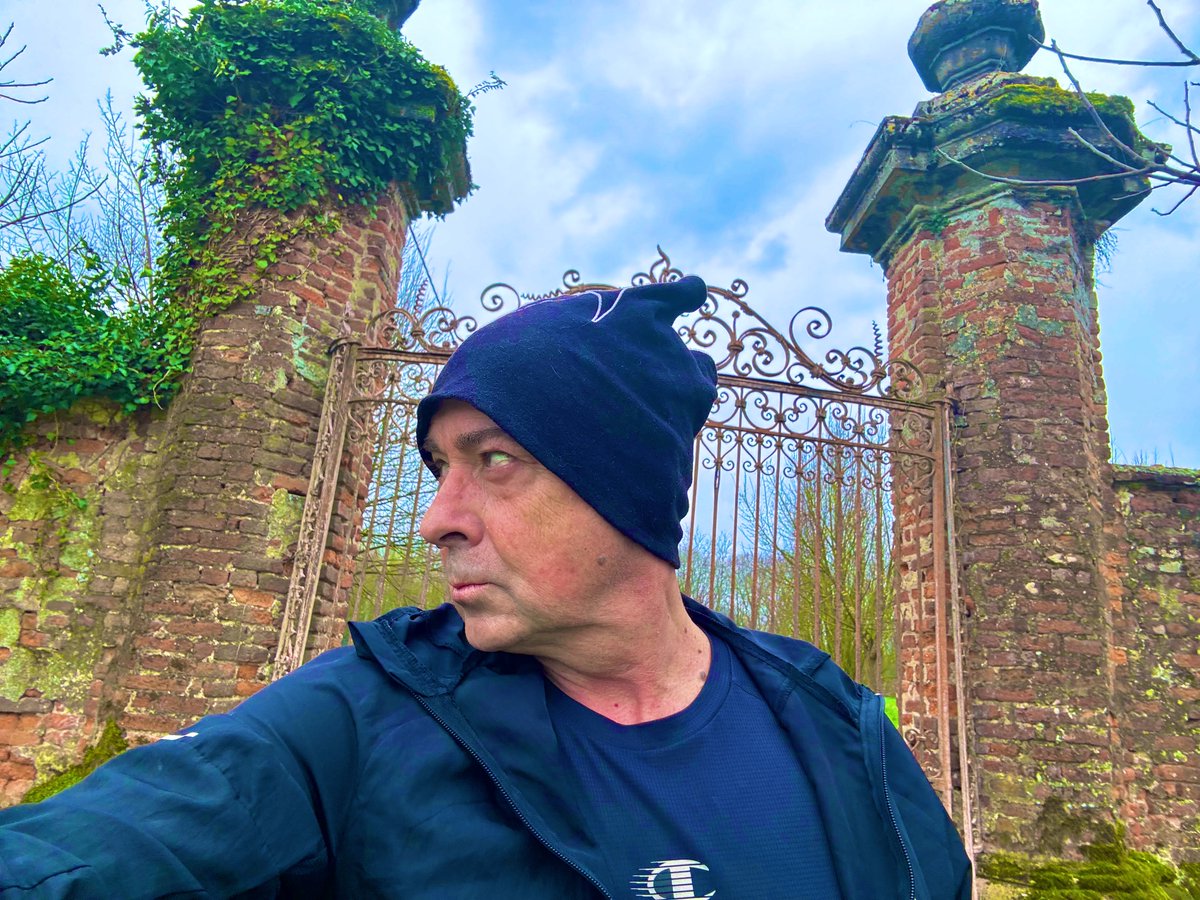 stefanomeloni12's tweet image. 17 km  
pioggia tranquilla  
gambe ok  
umore buono 
mission accomplished 🌧️🏃‍♂️#run #runner #cosedicorsa #running