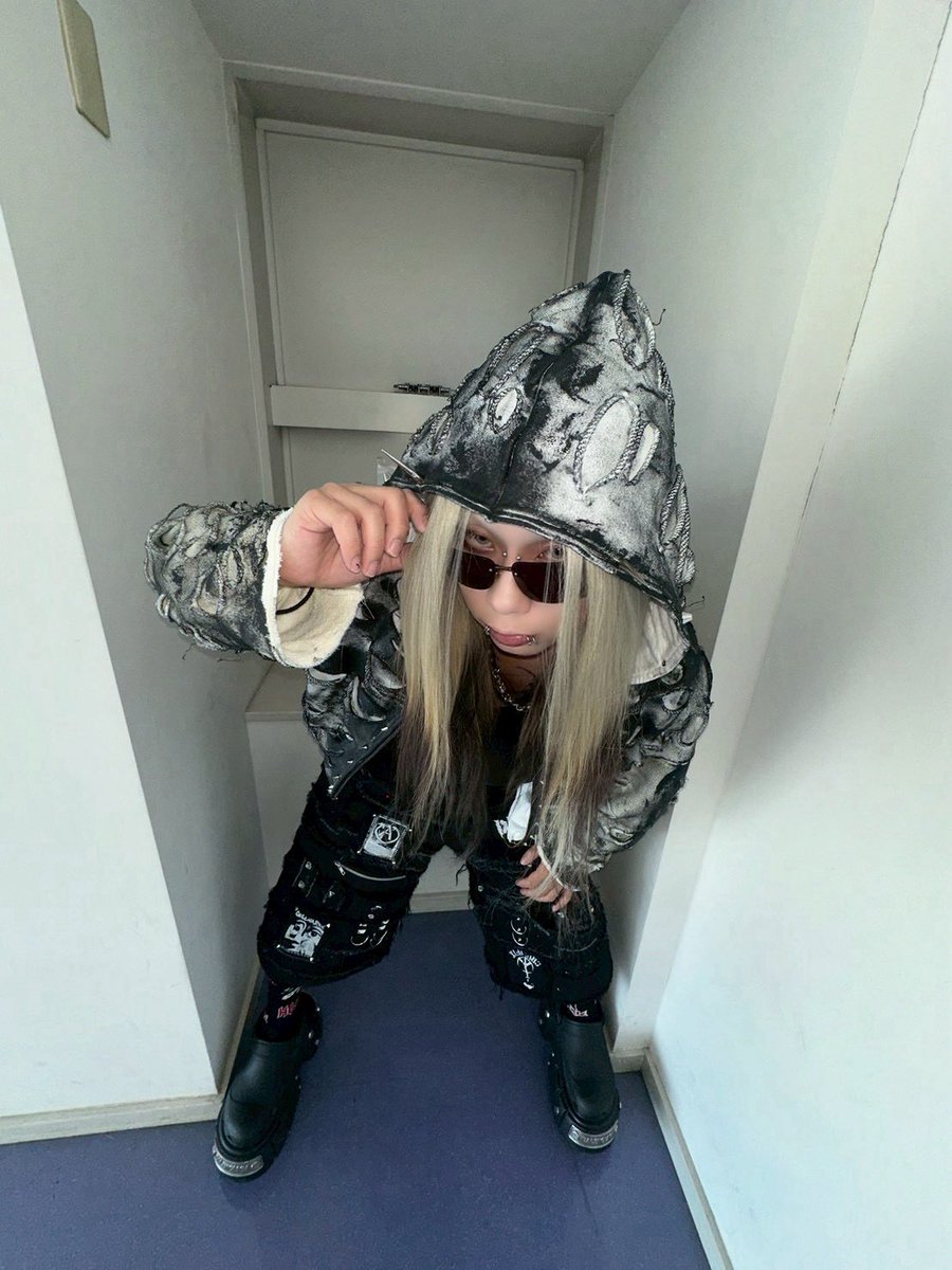 afterpillkill's tweet photo. ビジュ https://t.co/rfJYd8cTAK
