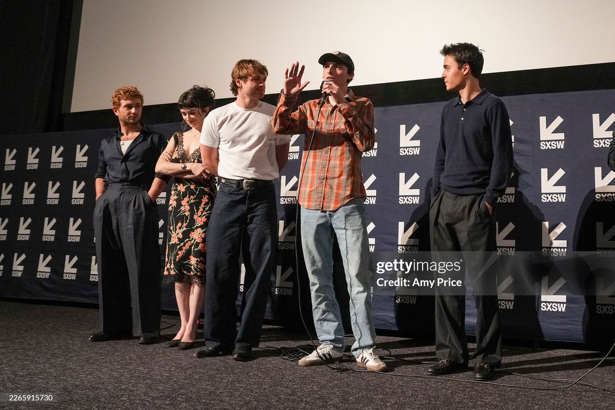 Finn Wolfhard Updates tweet media