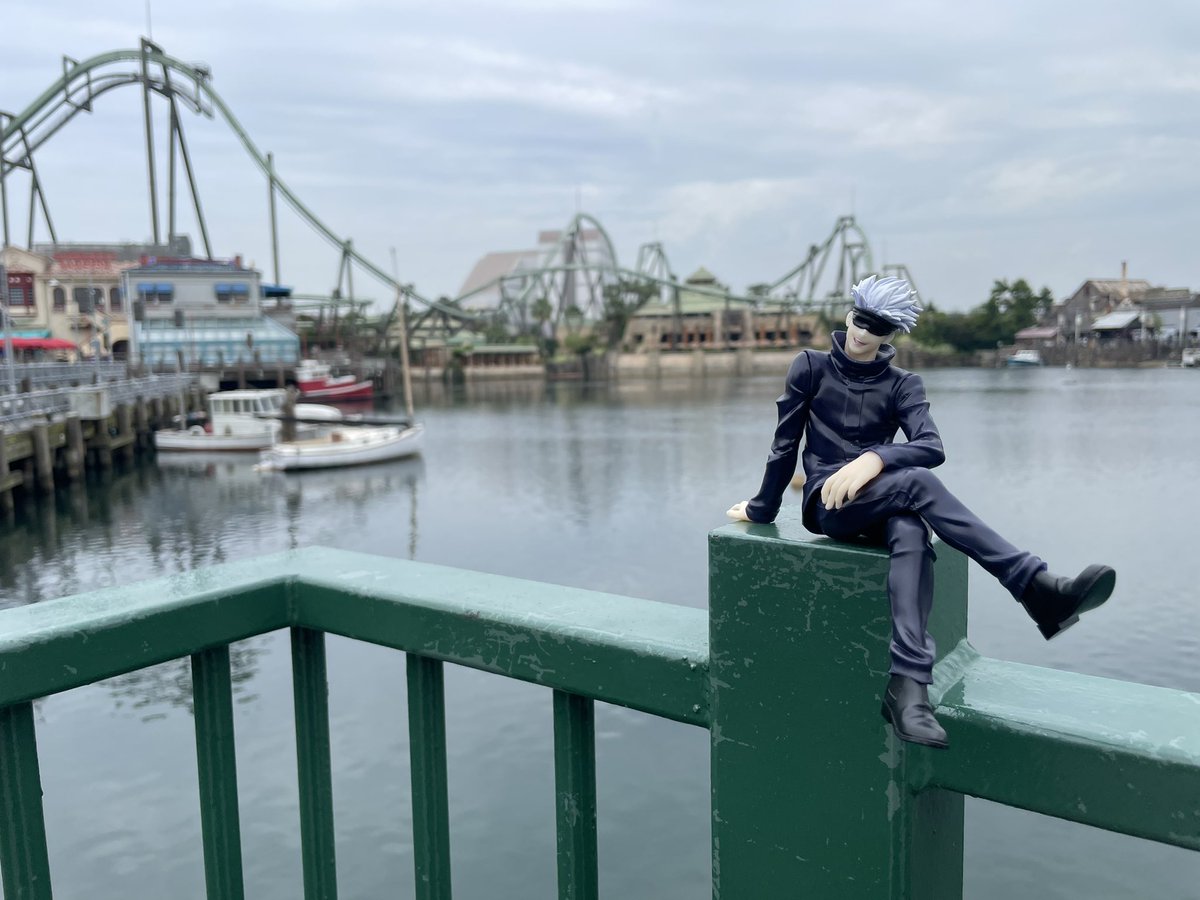 #これを見た人は背景が海の画像を貼る

海っぽい画像これしかなかった