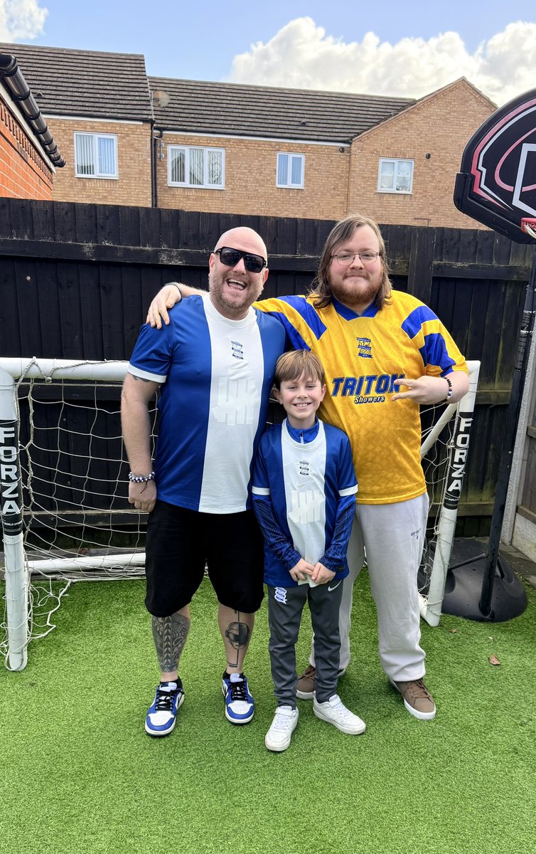 On our way. 
Hopefully a big 3 points coming our way, and turning Saturday into Saturyay 
💙🤍 #BCFC <a href="/OSCBCFC/">Birmingham City FC OSC</a>
