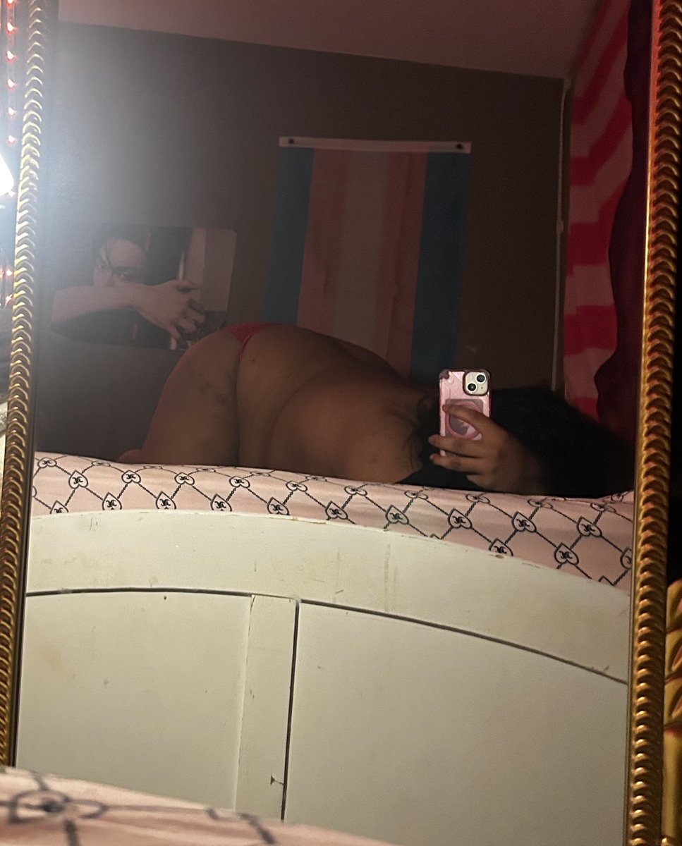 anoraphobicc's tweet photo. I’m just so bored who wants to help #nsfw #nsfwtwt #transgirl #bbw #chubby #ladyboy https://t.co/WqbYcguqRT