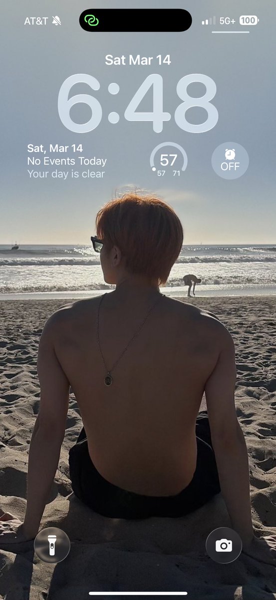 taehyunqueef's tweet photo. #newlockscreen https://t.co/6yZuKZ6P0W