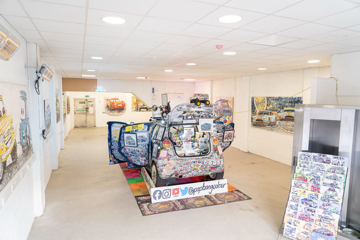 Popbangcolour's tweet image. BIG thanks to @ConnorJHeath for popping by @FargoVillage to see the pop-up POPBANGCOLOUR exhibition 

It’s open today until 4pm today, featuring 11 original #Paintwithcars artworks &amp;amp; the #ContinuousCar mobile studio too 

#Popbangcolour #Fargovillage