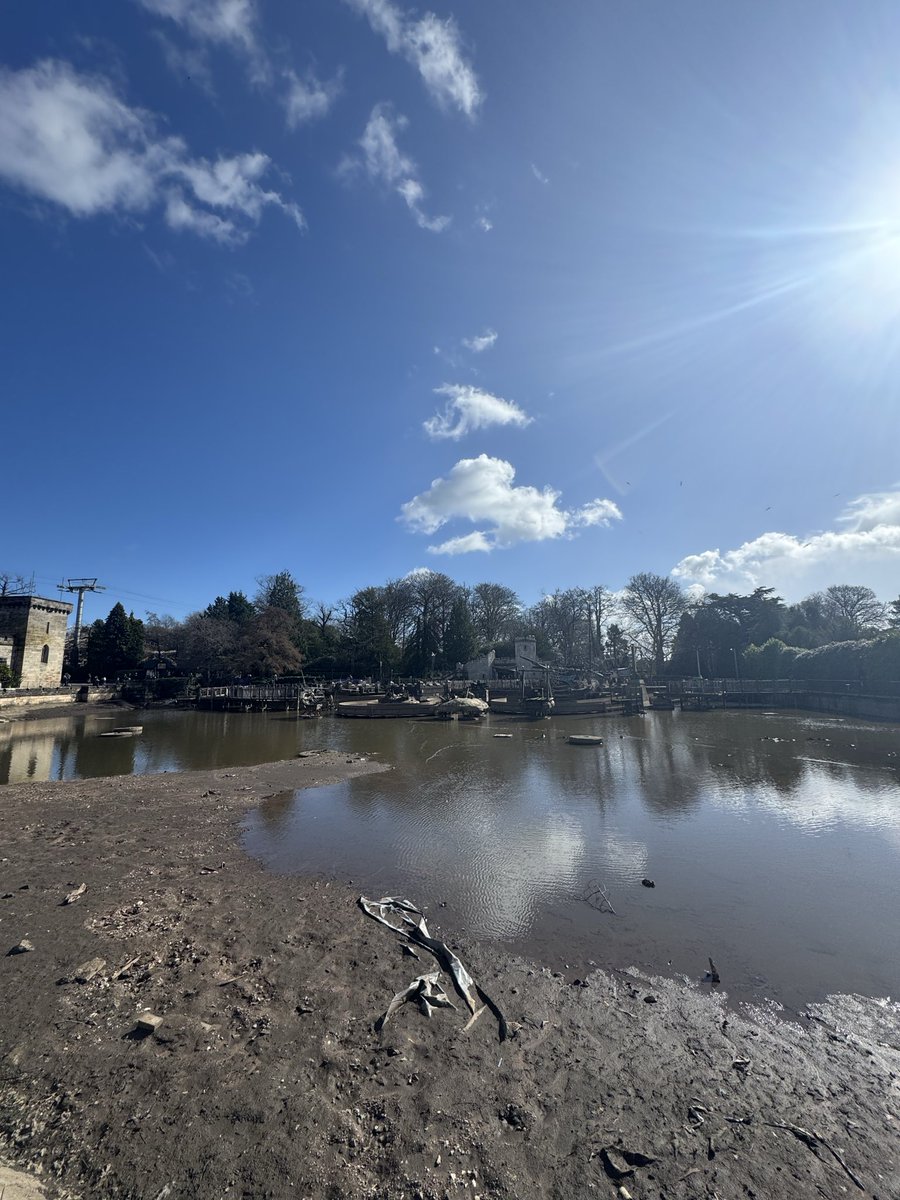 Talking Towers tweet media