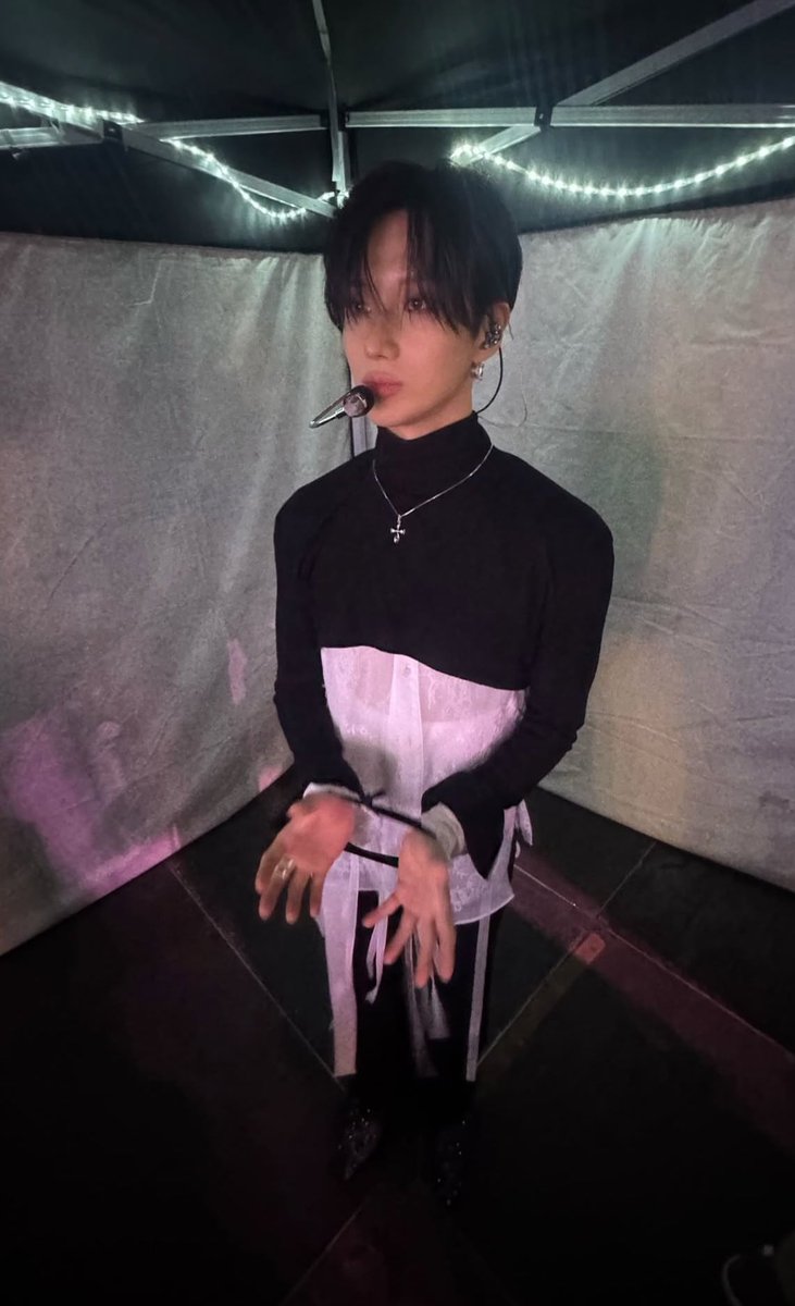 TAEMIN BASE TAEMCHELLA tweet media