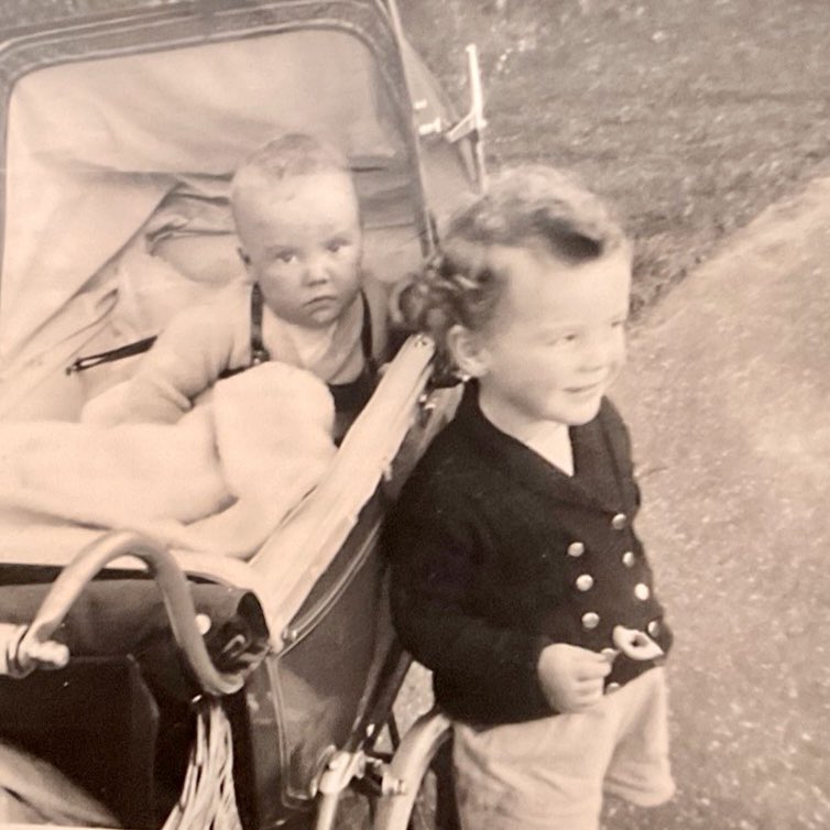 ASKdes 🇬🇧🇺🇸 🌎 tweet media