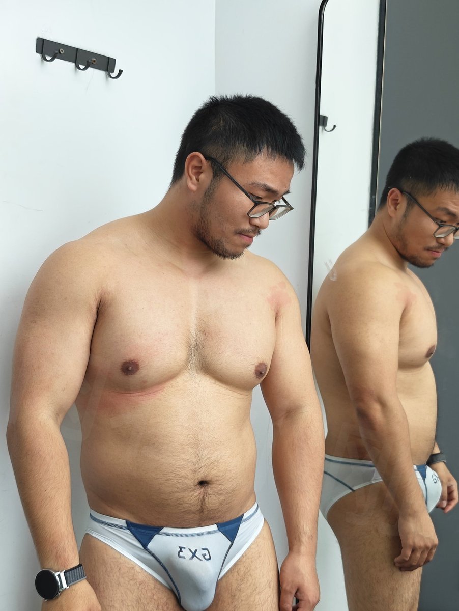 rzxiaogang's tweet photo. 🙈 https://t.co/NwhIspAutk