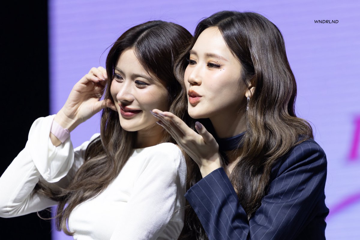 wonderland ◡̈ tweet media