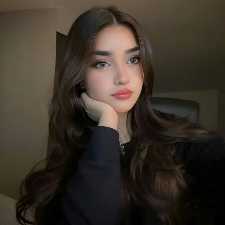 KSheard94131's tweet image. Quentin Tarantino And J.J. Abrams Are Making An R-Rated ''Star Trek''. Boldly going where no Star Trek film has gone before.