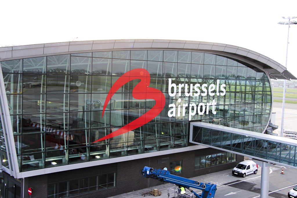 "Des gens se masturbent ou font caca devant tout le monde" : les nuisances et faits de mœurs se multiplient à l'aéroport de Bruxelles.

 fdesouche.com/2026/03/14/des…