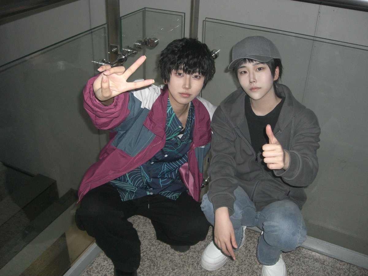 kora_cos's tweet photo. #DP 군무 이탈 체포조 https://t.co/Rybv9YRQT7