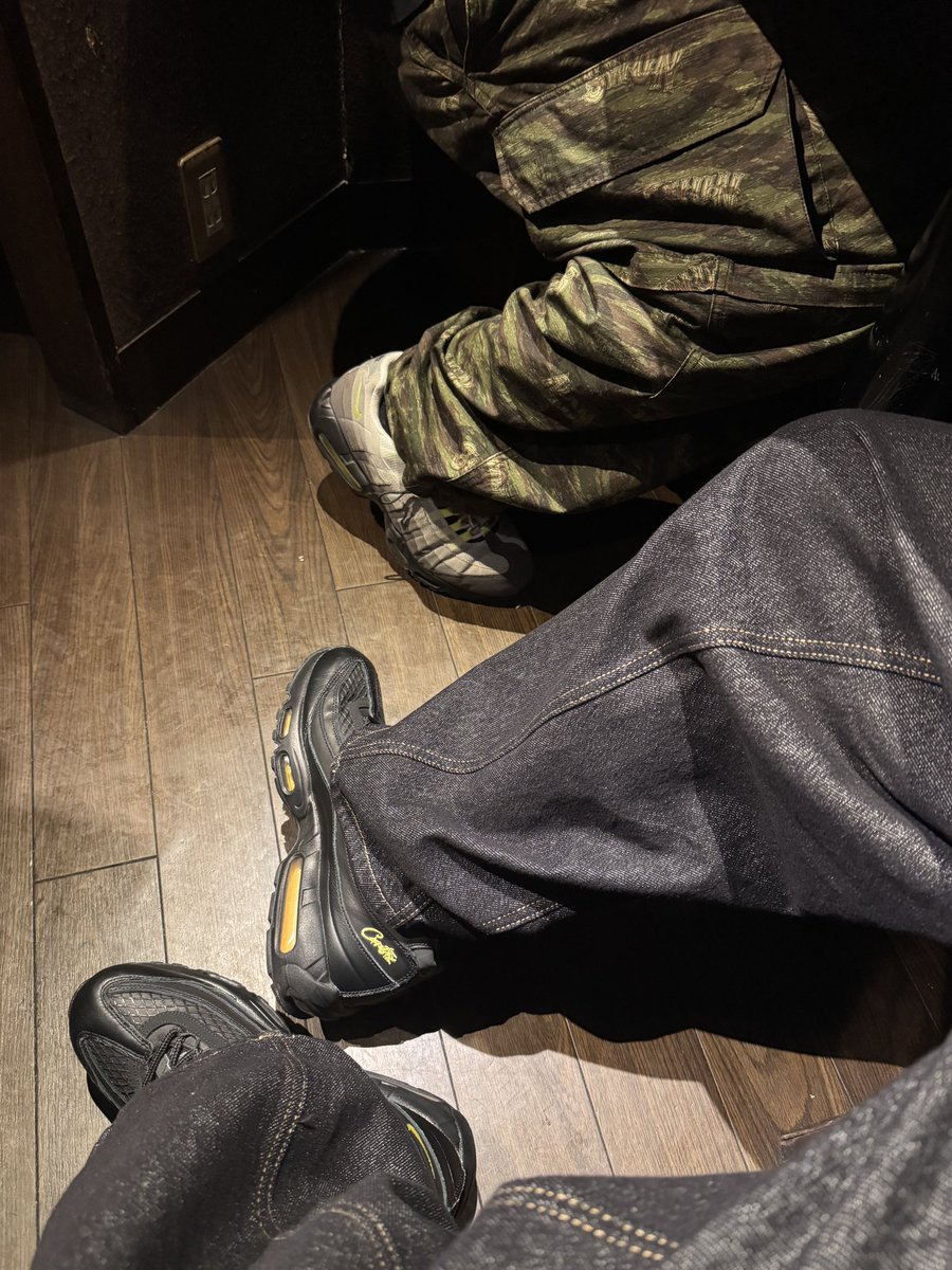 𝕎𝔸ℝℝ𝕀𝕆ℝ / 𝕊.𝕎.𝕌.ℕ tweet media