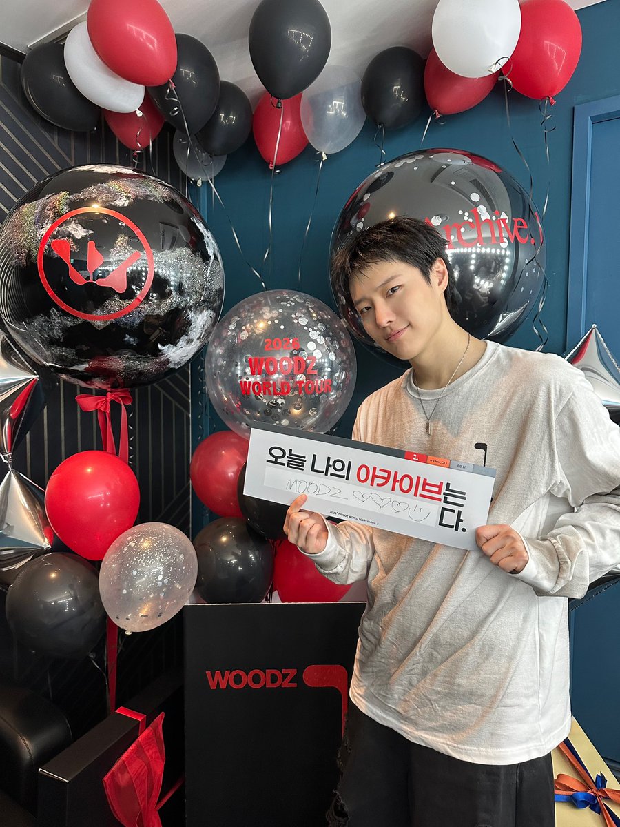 c_woodzofficial's tweet image. [📷] 
260314 
2026 WOODZ WORLD TOUR＇Archive. 1＇ IN INCHEON 

오늘 WOODZ의 아카이브는 
MOODZ🧡💙🧡💙다

#WOODZ #우즈
#Archive1 #Archive1_in_Incheon