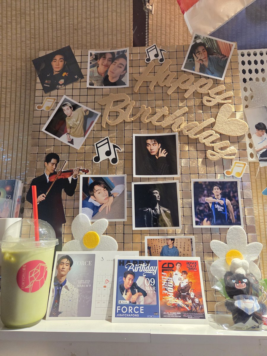 まるまる。 tweet media