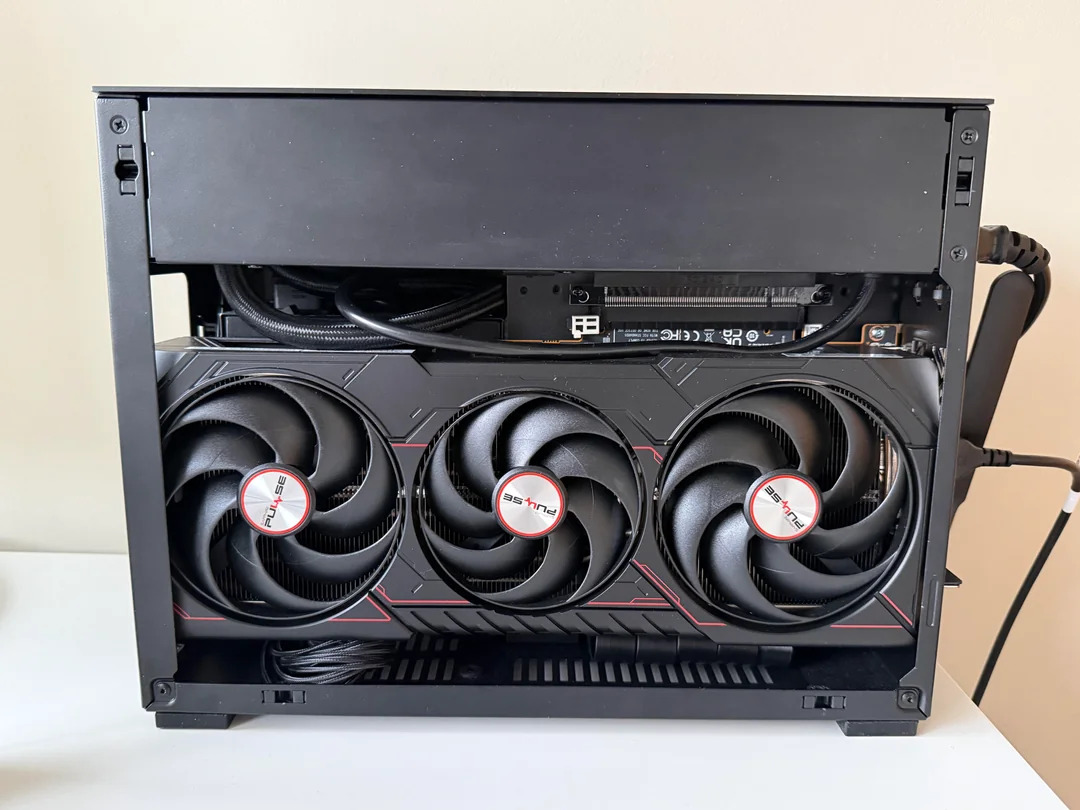 SAPPHIRE Technology tweet media